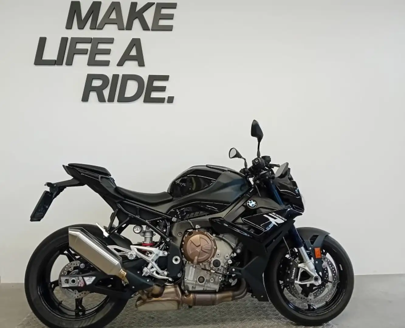 BMW S 1000 R Black - 1