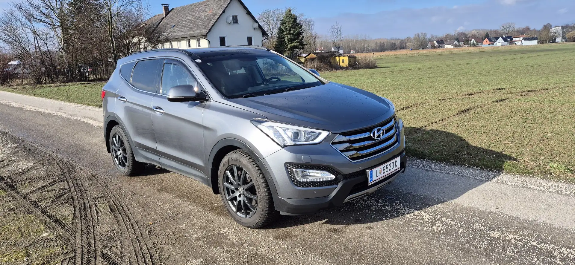 Hyundai SANTA FE 2,2 CRDi 4WD Platin Aut. - 1