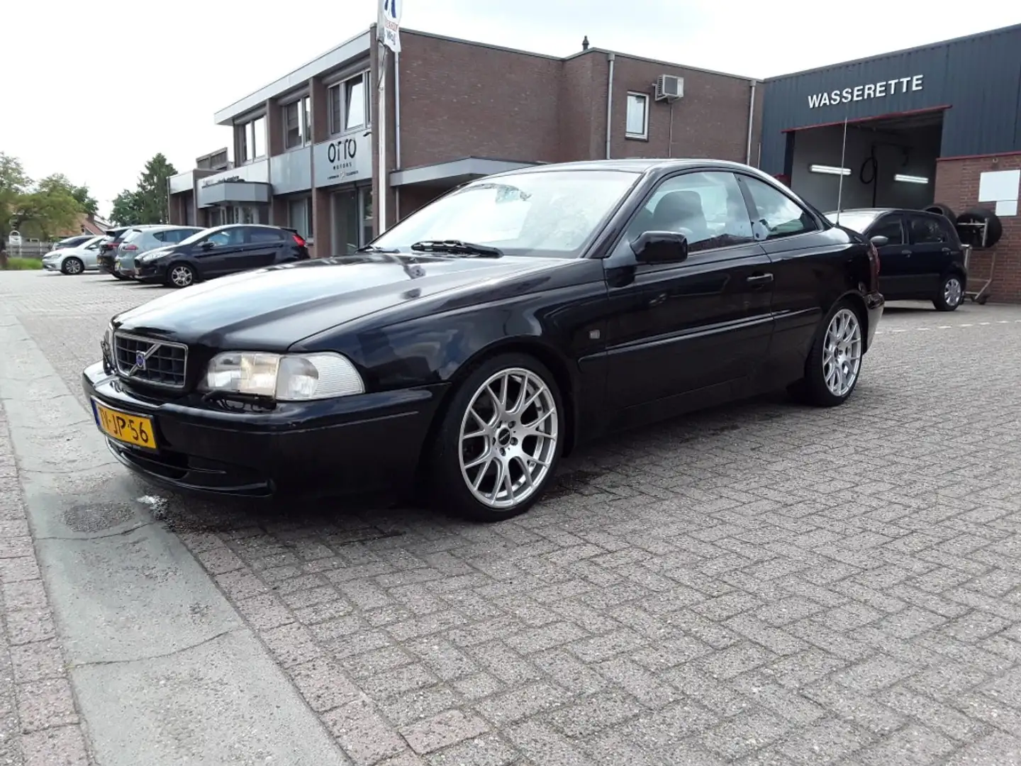Volvo C70 2.3 T-5 COUPE AUTOMAAT  (MOTOR DEFECT!!) crna - 1