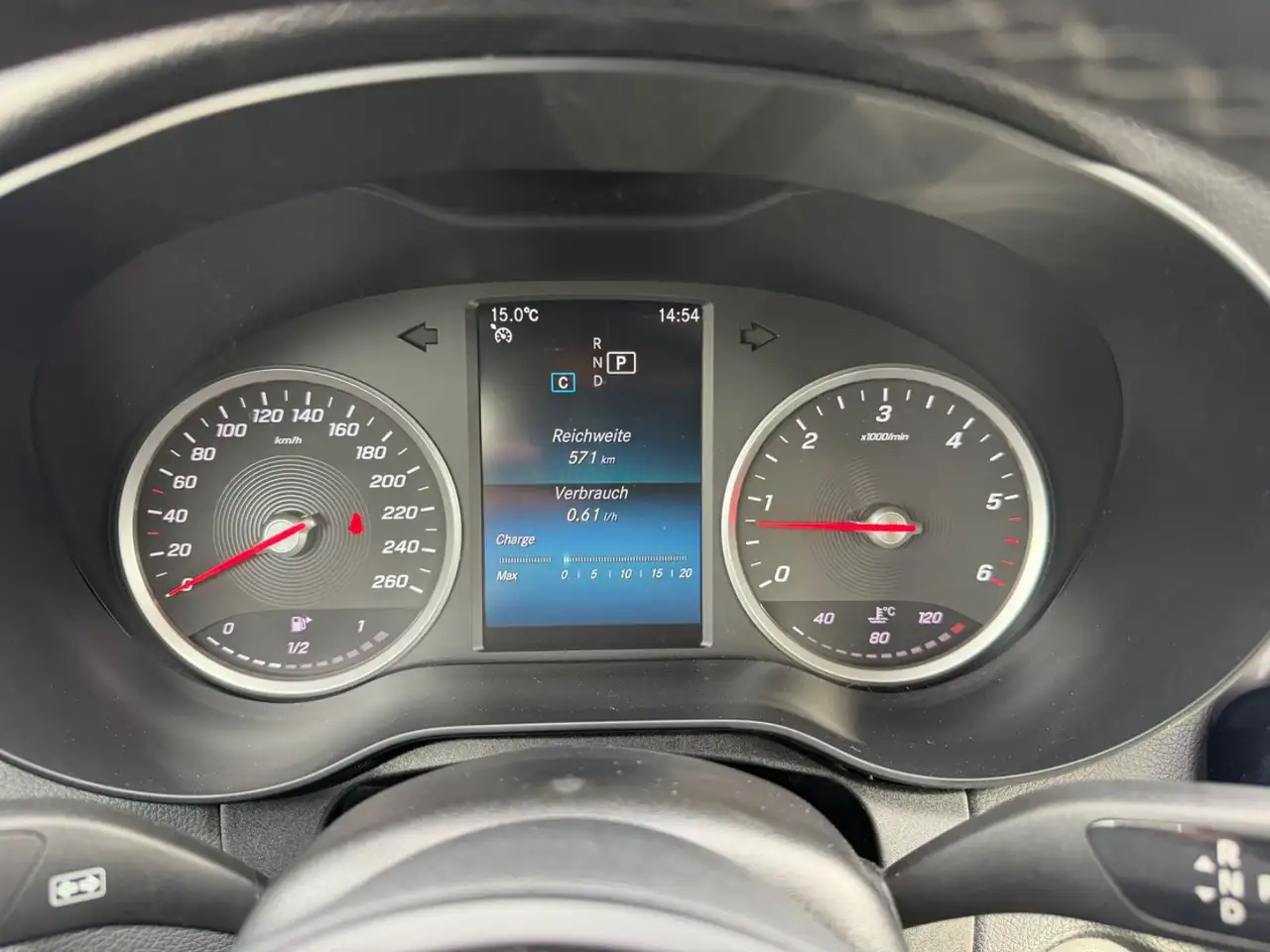 MERCEDES-BENZ C220 W205 BREAK - CAMÉRA DE RECUL - VOLANT CUIR - ATTELAGE FIXE
