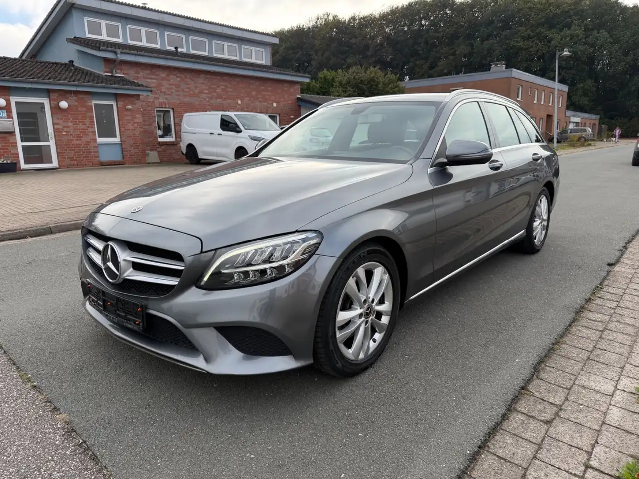 MERCEDES-BENZ C220 W205 BREAK - CAMÉRA DE RECUL - VOLANT CUIR - ATTELAGE FIXE