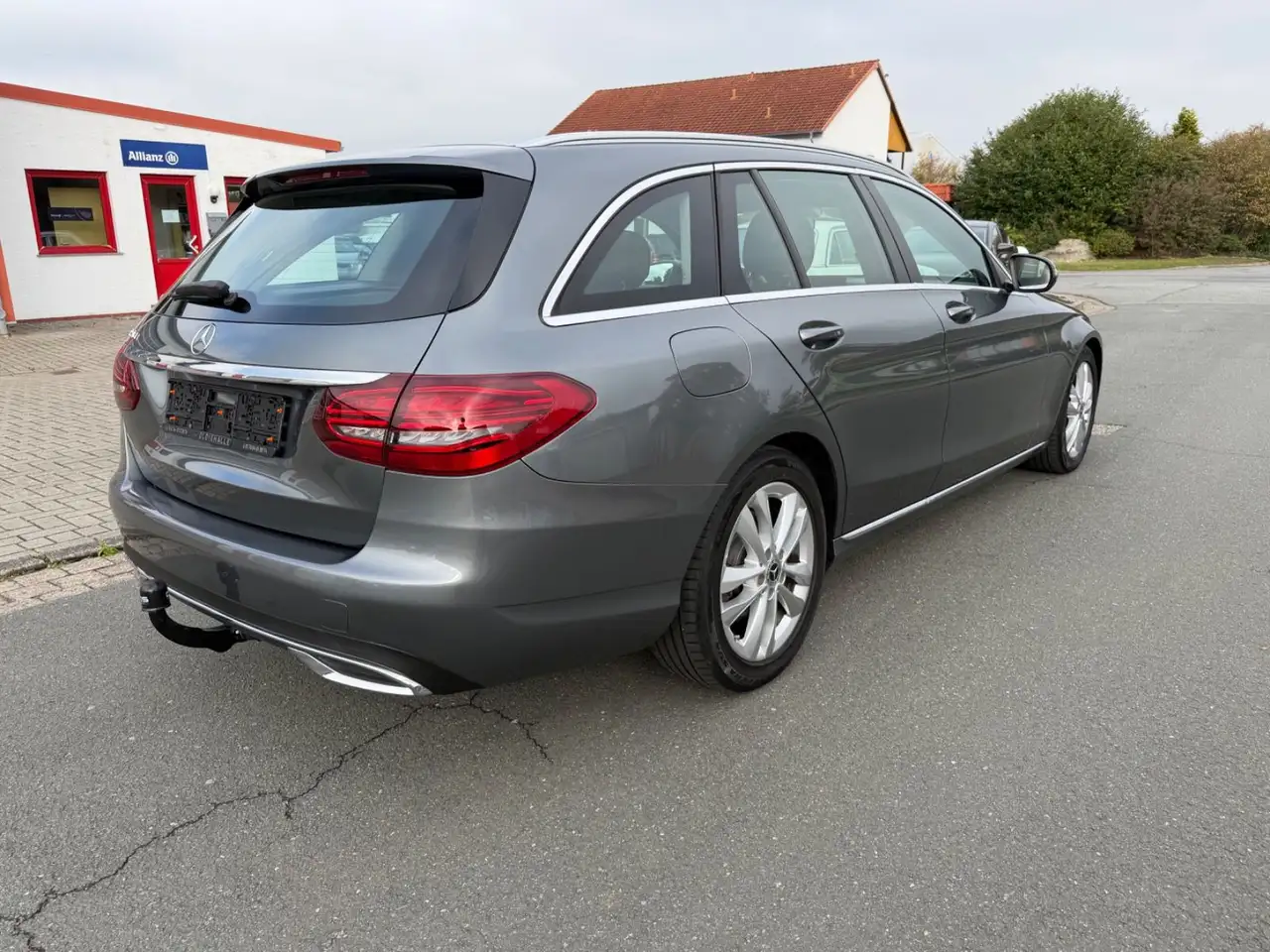 MERCEDES-BENZ C220 W205 BREAK - CAMÉRA DE RECUL - VOLANT CUIR - ATTELAGE FIXE