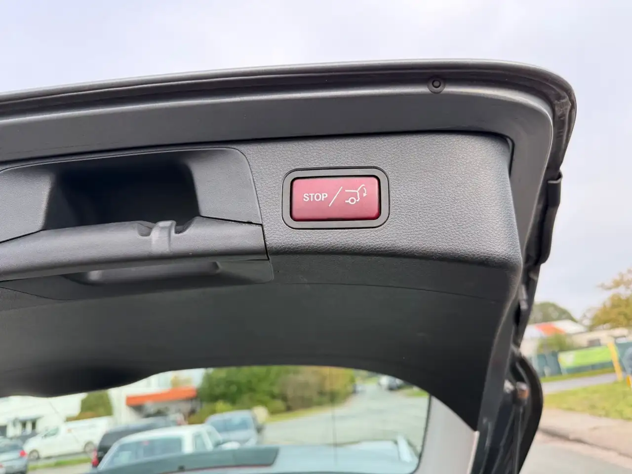 MERCEDES-BENZ C220 W205 BREAK - CAMÉRA DE RECUL - VOLANT CUIR - ATTELAGE FIXE