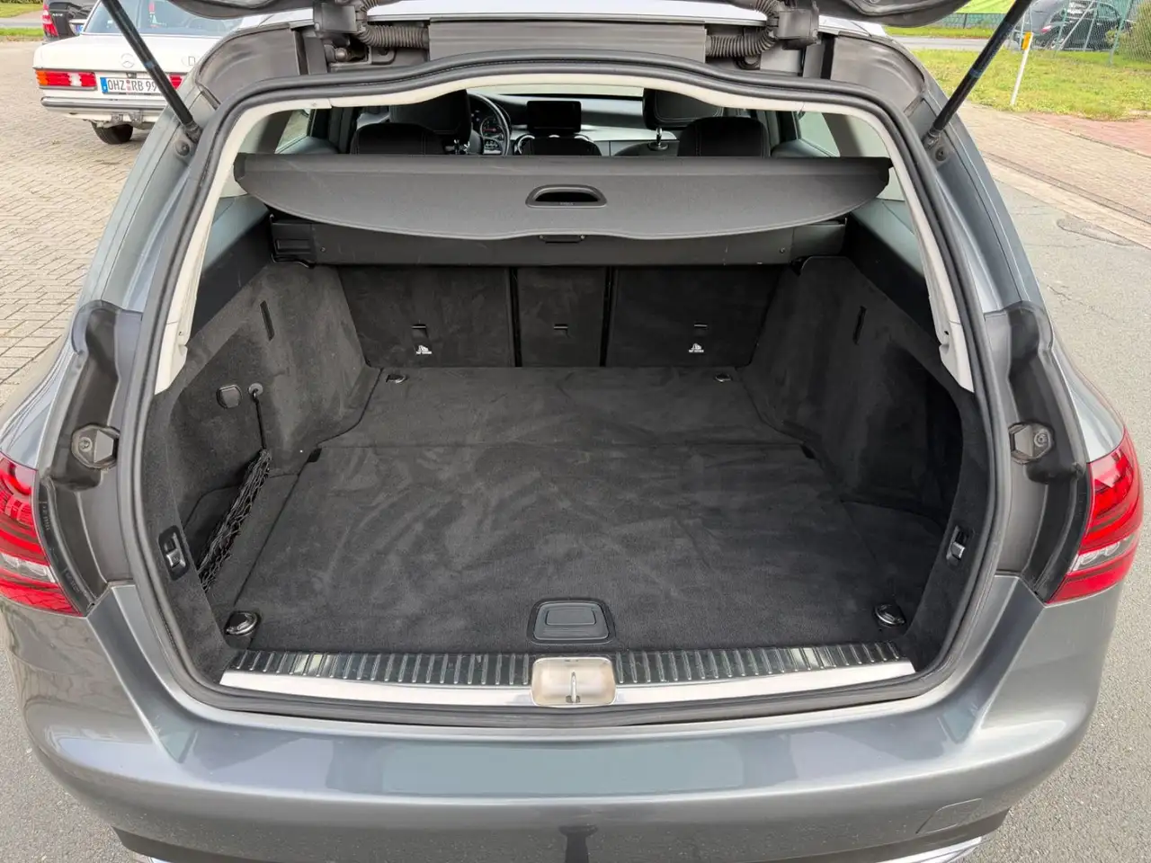 MERCEDES-BENZ C220 W205 BREAK - CAMÉRA DE RECUL - VOLANT CUIR - ATTELAGE FIXE