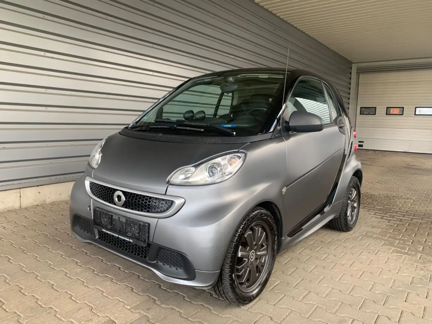 smart forTwo fortwo coupe electric drive Gris - 1