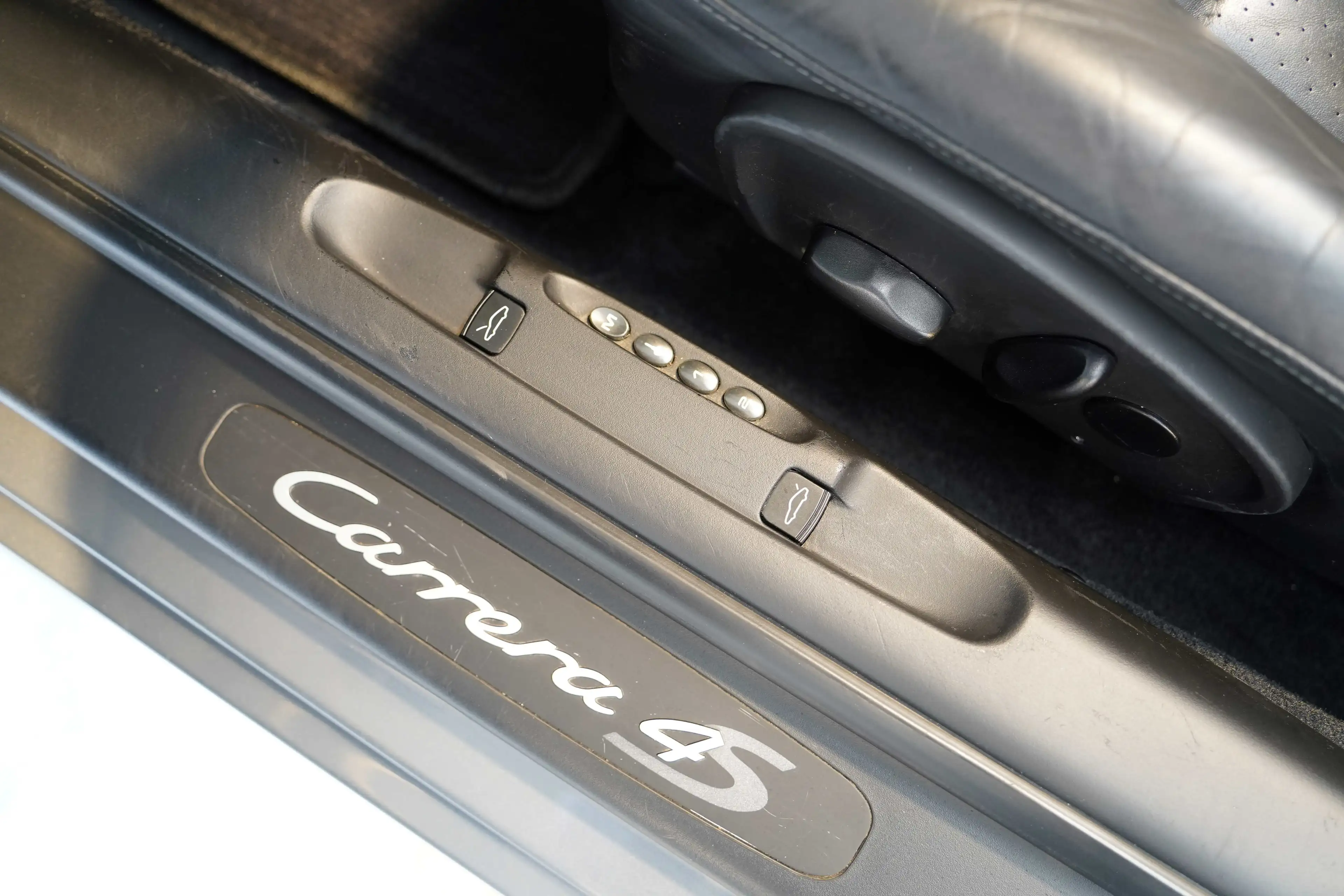 Porsche 996 C4S CABRIOLET 3.6L — photo 13