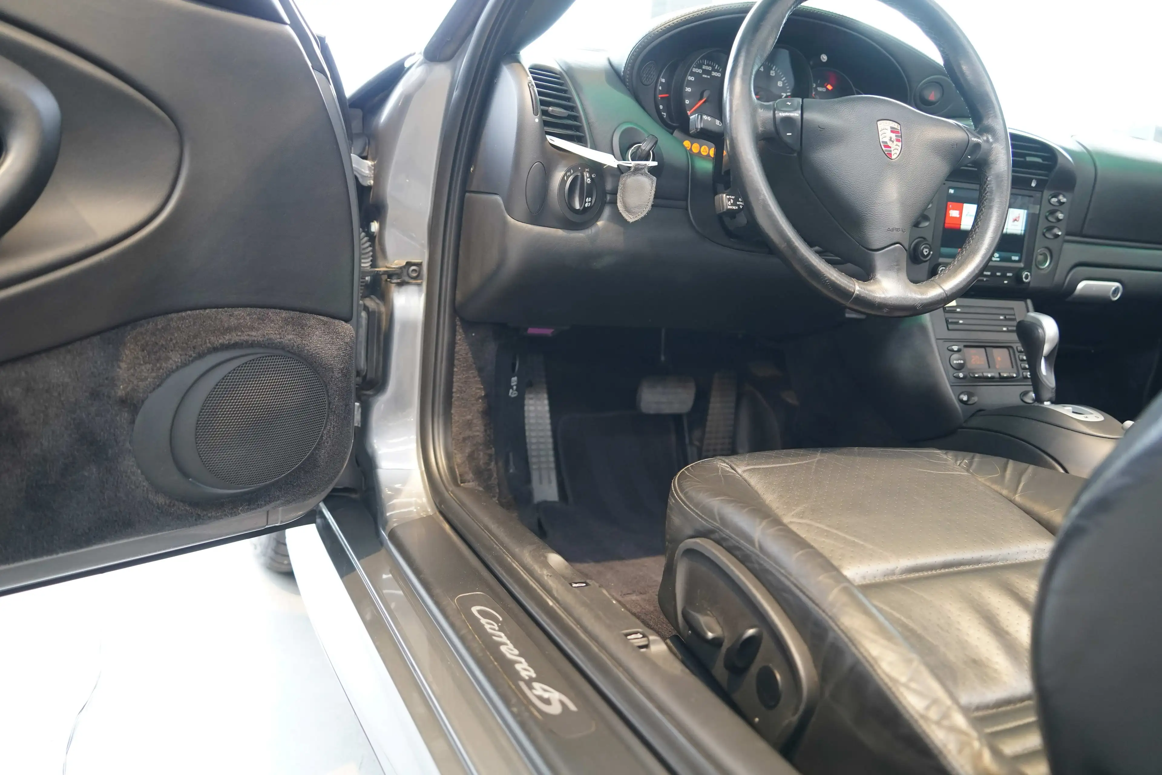 Porsche 996 C4S CABRIOLET 3.6L — photo 12