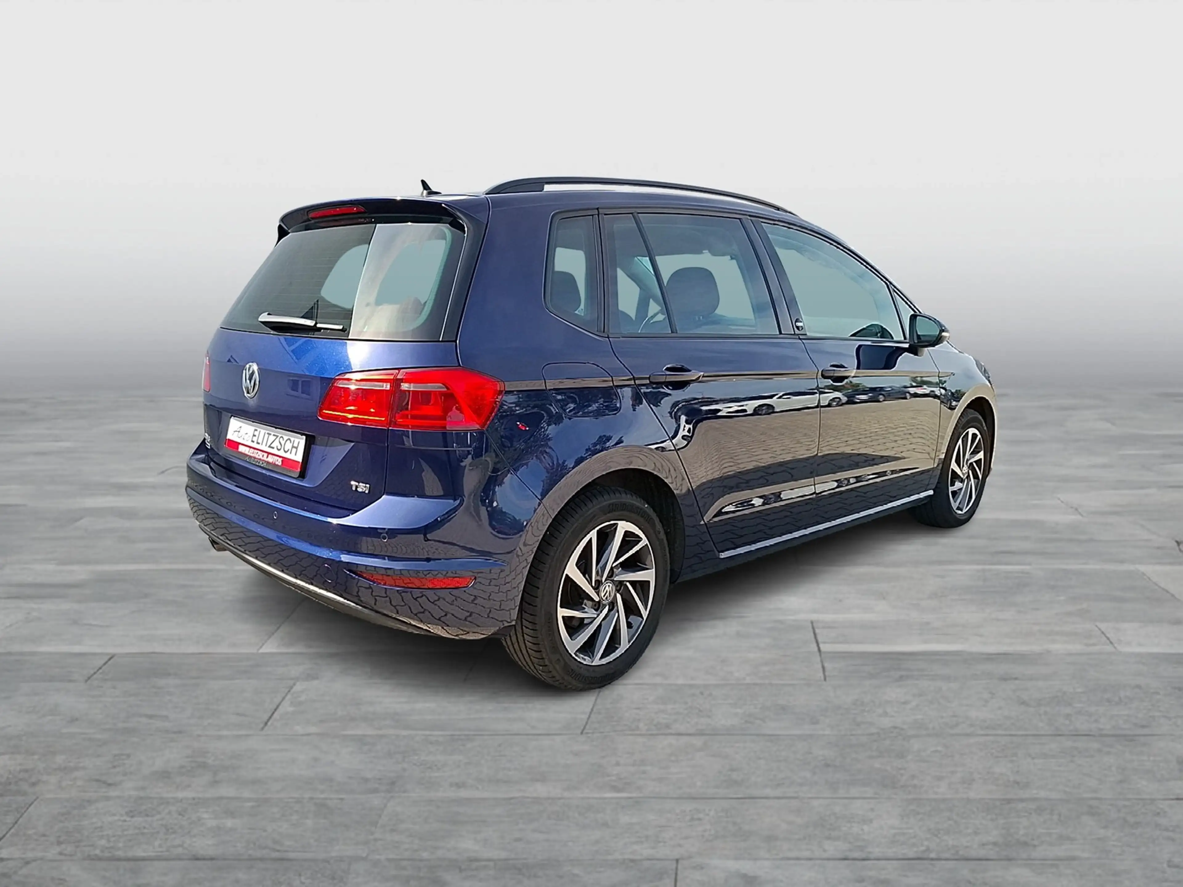 Volkswagen Golf Sportsvan TSI Sound Navi ACC PDC SH LM — photo 5