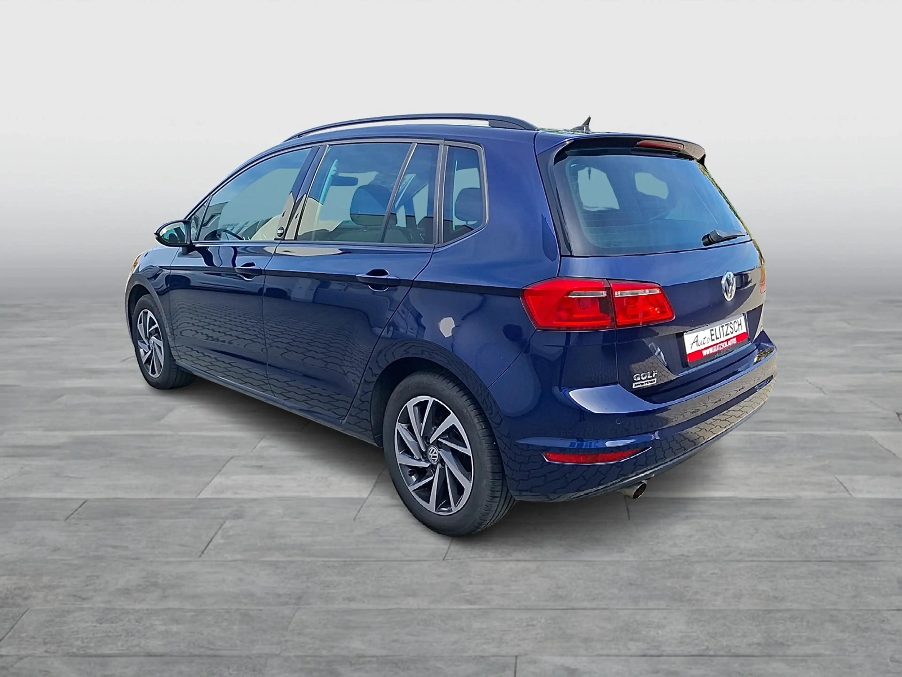 Volkswagen Golf Sportsvan TSI Sound Navi ACC PDC SH LM — photo 3