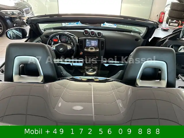 Nissan 370Z view 14