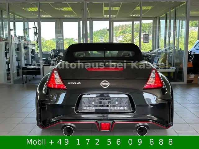 Nissan 370Z view 2