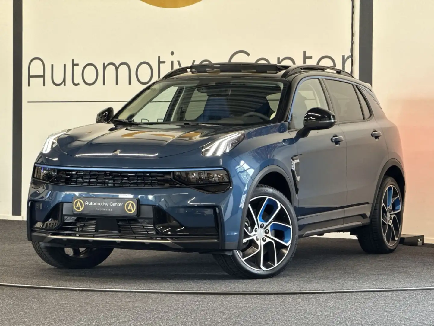 Lynk & Co 01 1.5 PHEV | 6,6 KWH | MY22 | PANO | 360 CAMERA | AC Blauw - 1