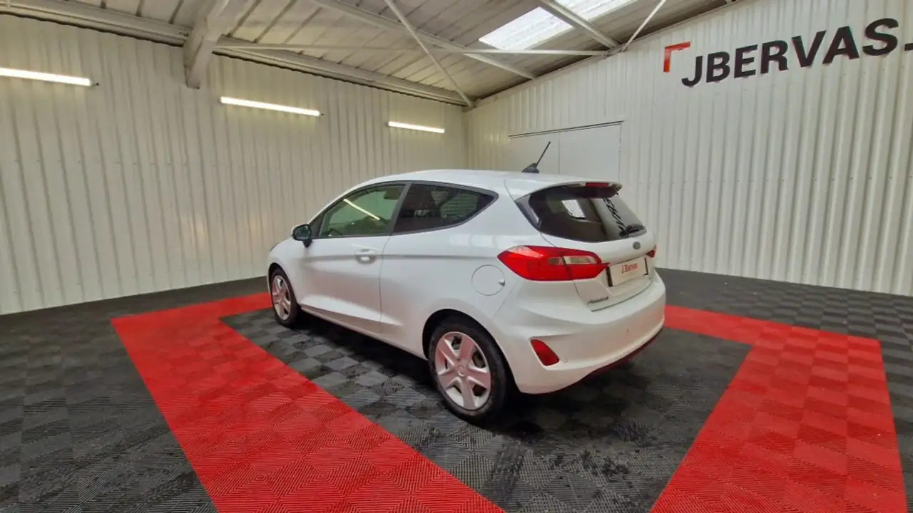 Ford Fiesta 3 portes — photo 7