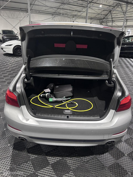BMW 530 5-serie 530e iPerformance Executive — photo 12