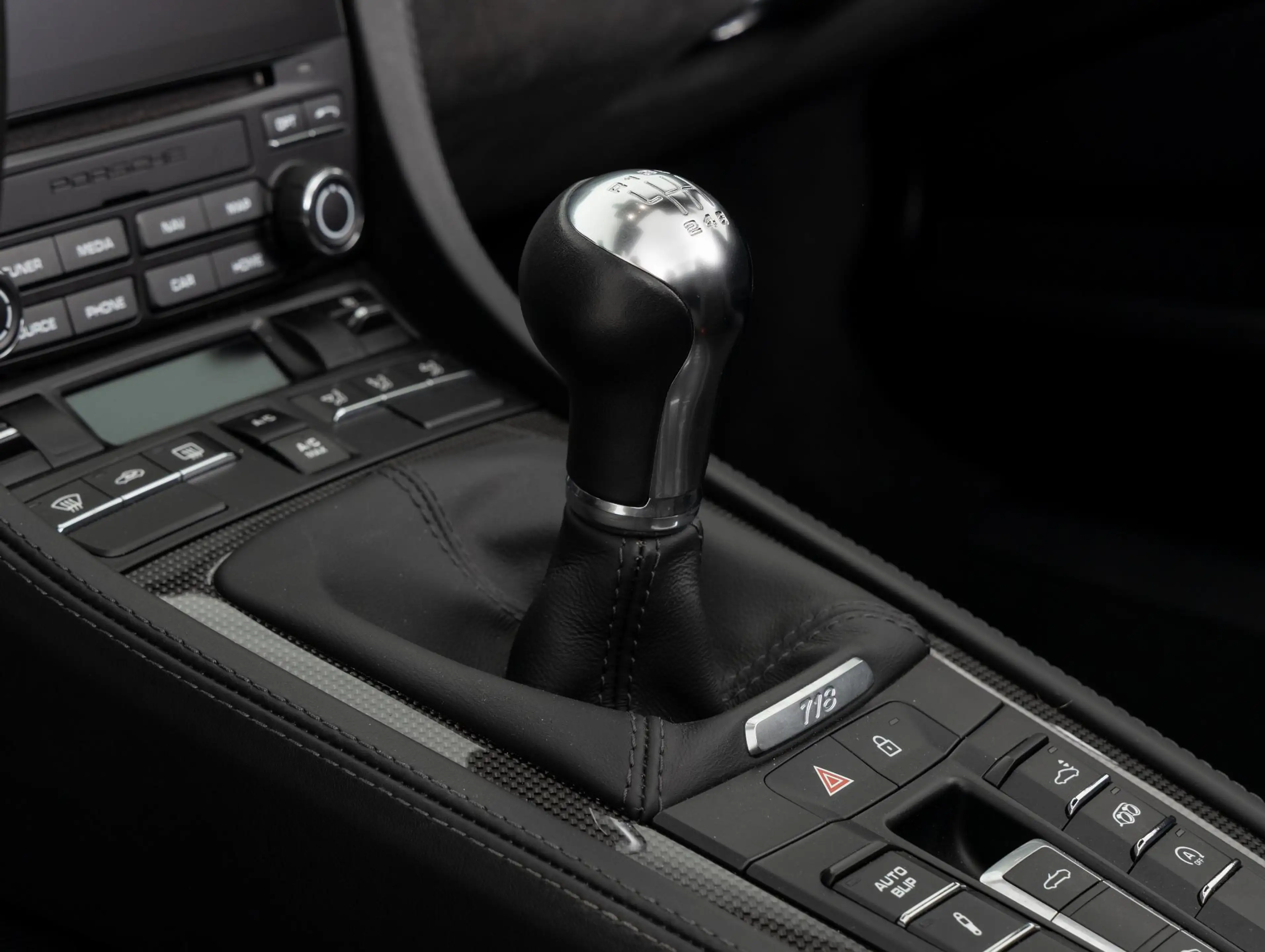 Porsche 718 Spyder — photo 16