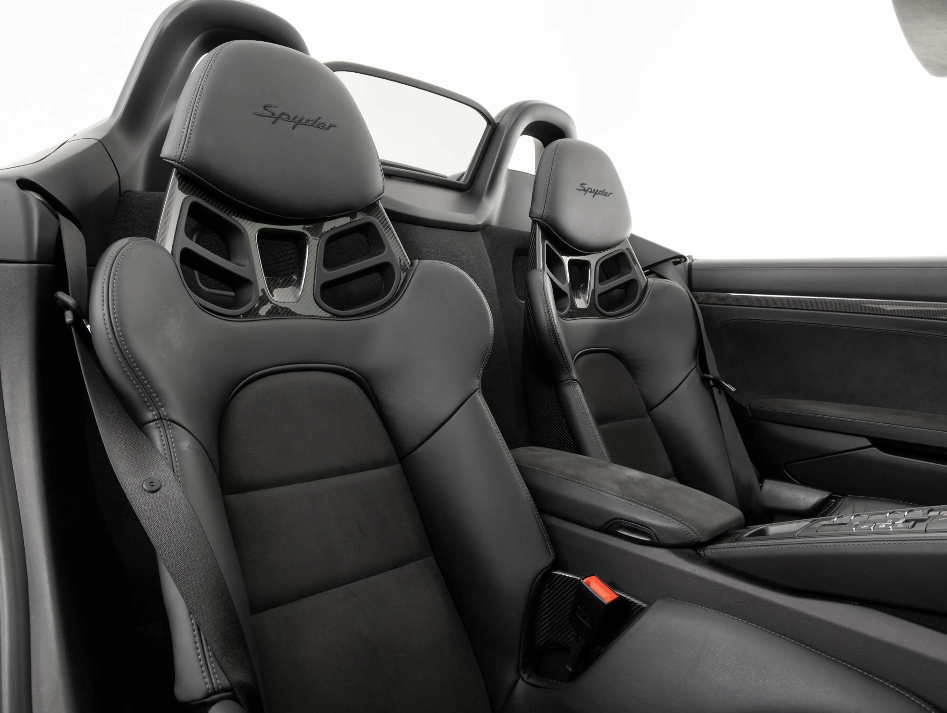 Porsche 718 Spyder — photo 8