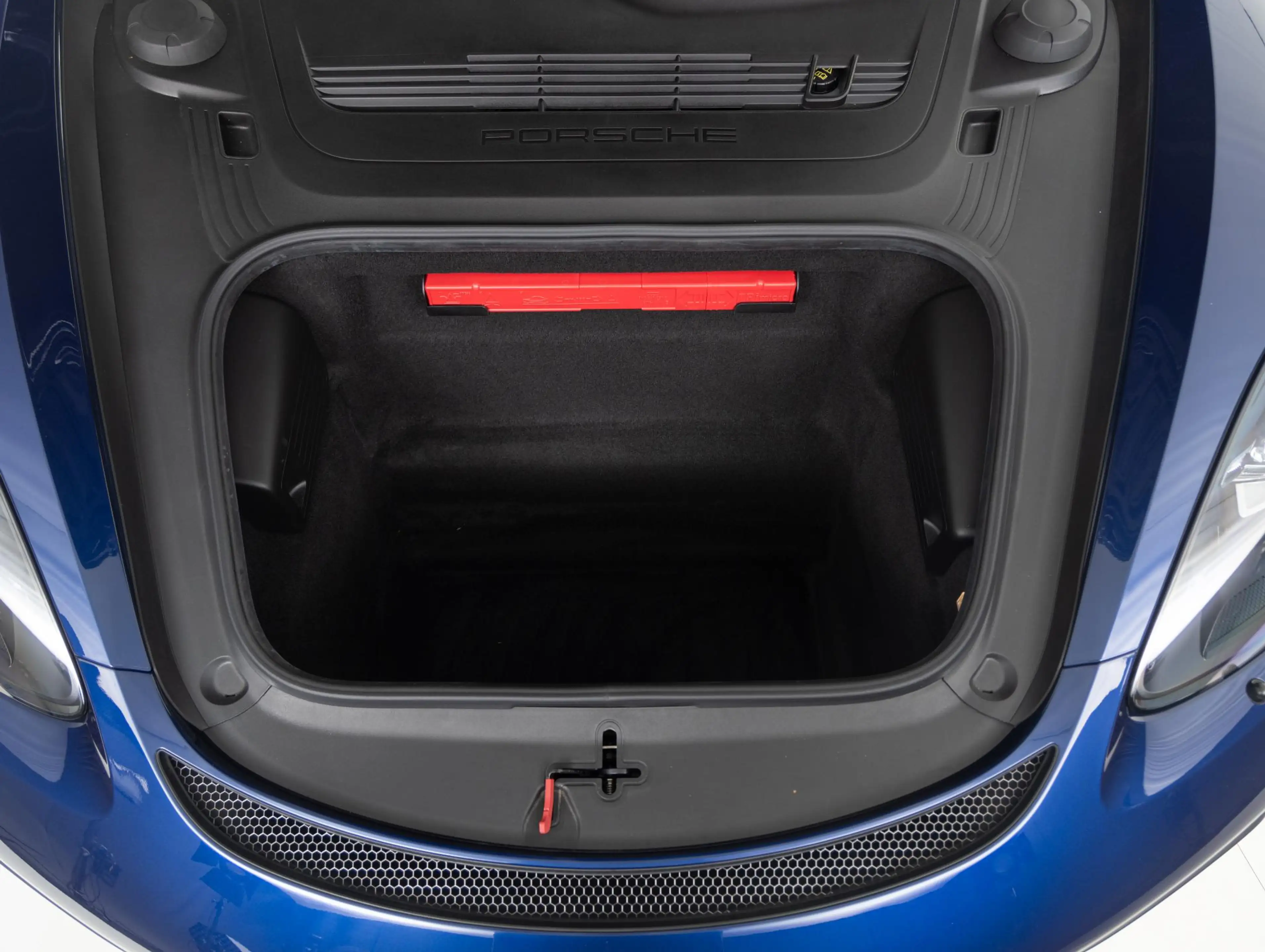 Porsche 718 Spyder — photo 25