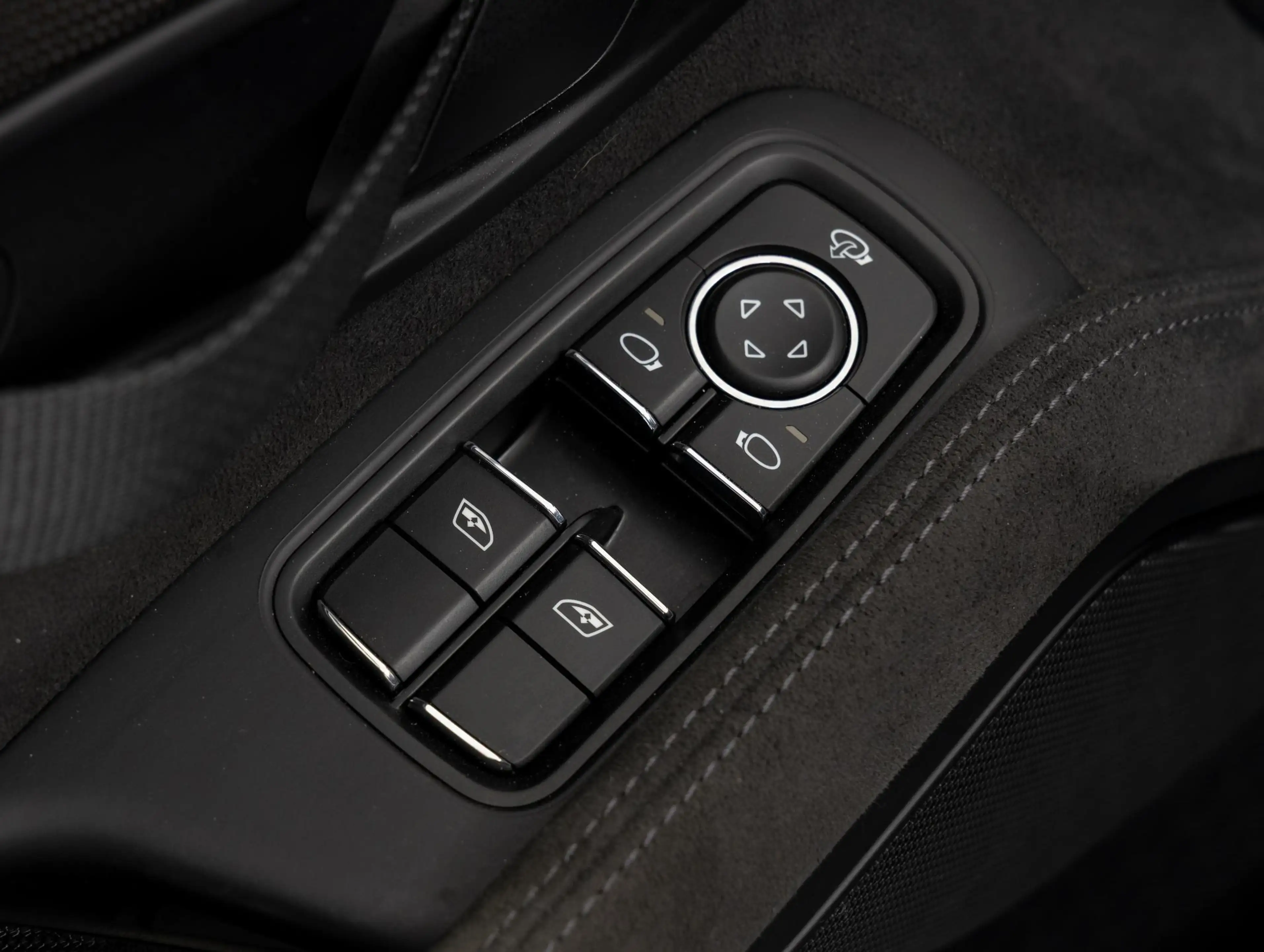 Porsche 718 Spyder — photo 37