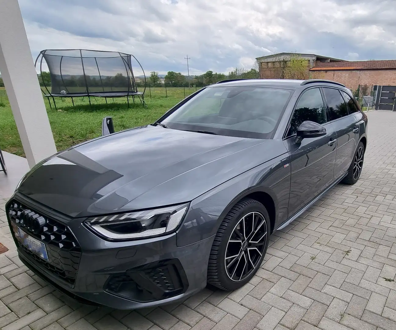 Audi A4 Avant Avant 2.0 g-tron S Line edition 170cv Grigio - 1