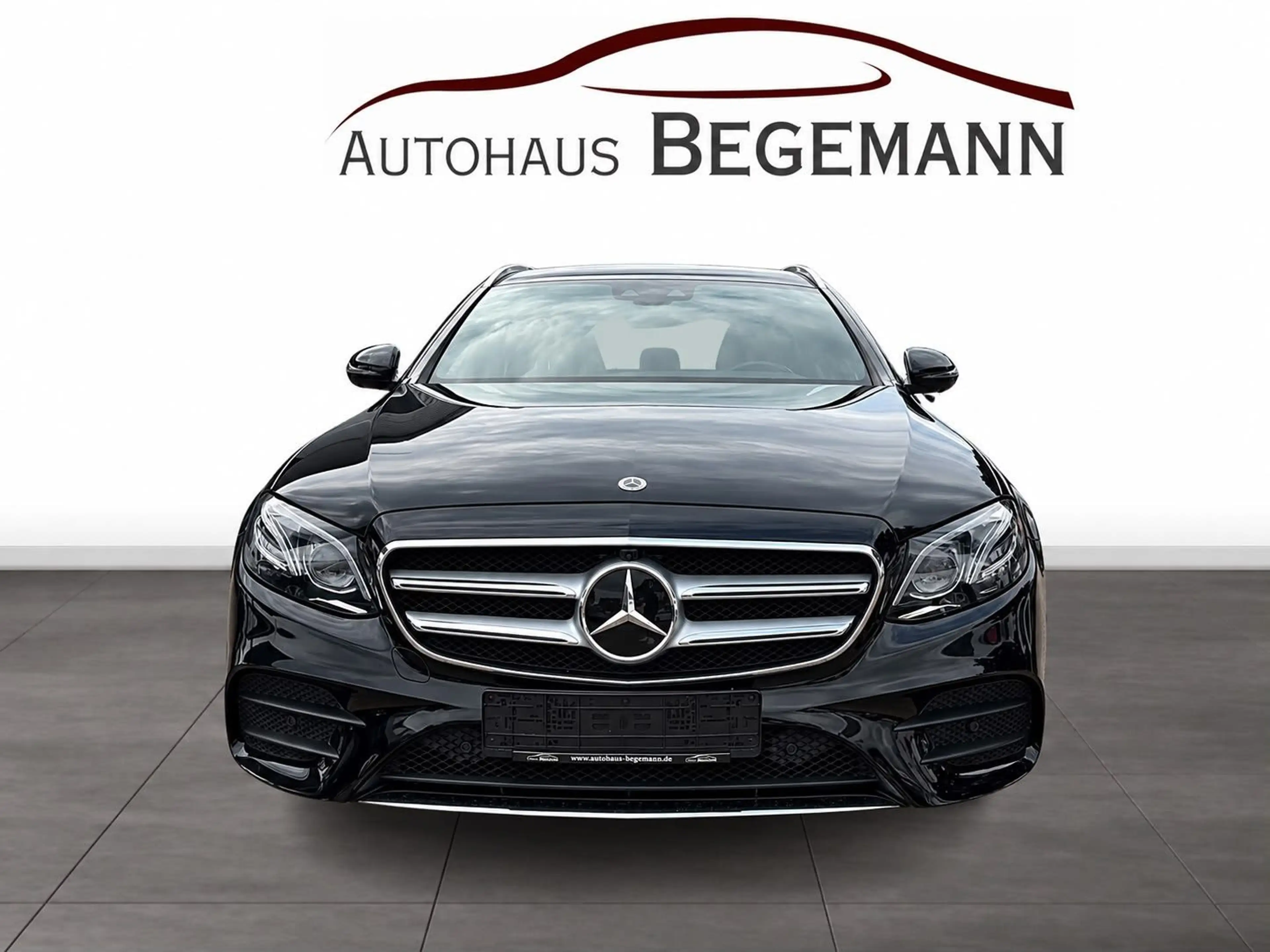 Mercedes-Benz E 400 d 4Matic T-Modell / AMG LINE / 360°/ LEDER — photo 2
