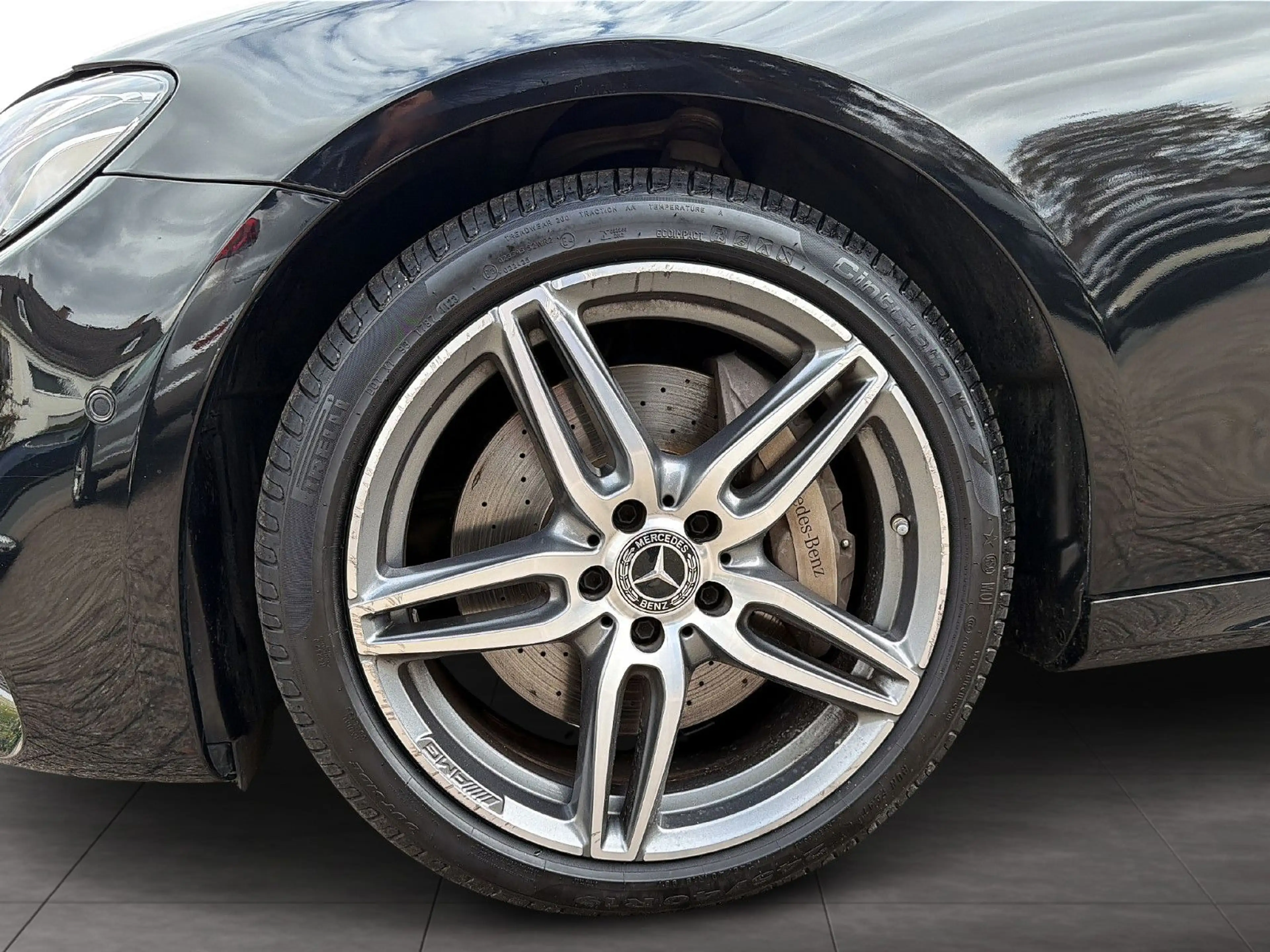 Mercedes-Benz E 400 d 4Matic T-Modell / AMG LINE / 360°/ LEDER — photo 9