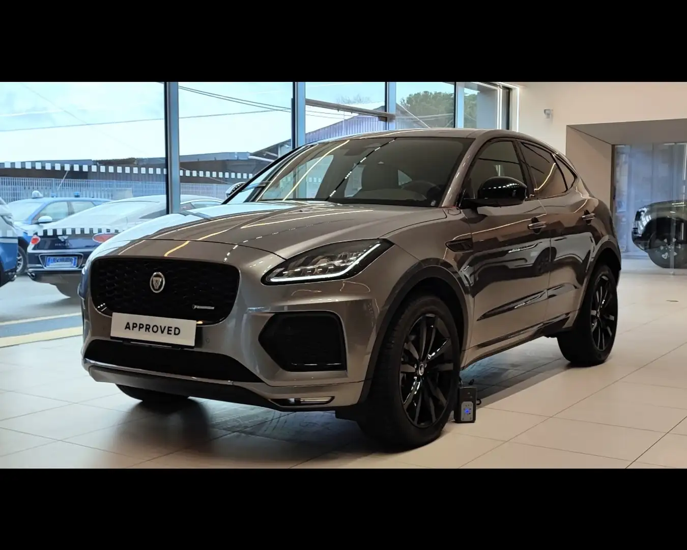 Jaguar E-Pace 2.0D AJ21-D4MAWD 5 Porte SWB R-Dynamic S 163PS Aut Gri - 1