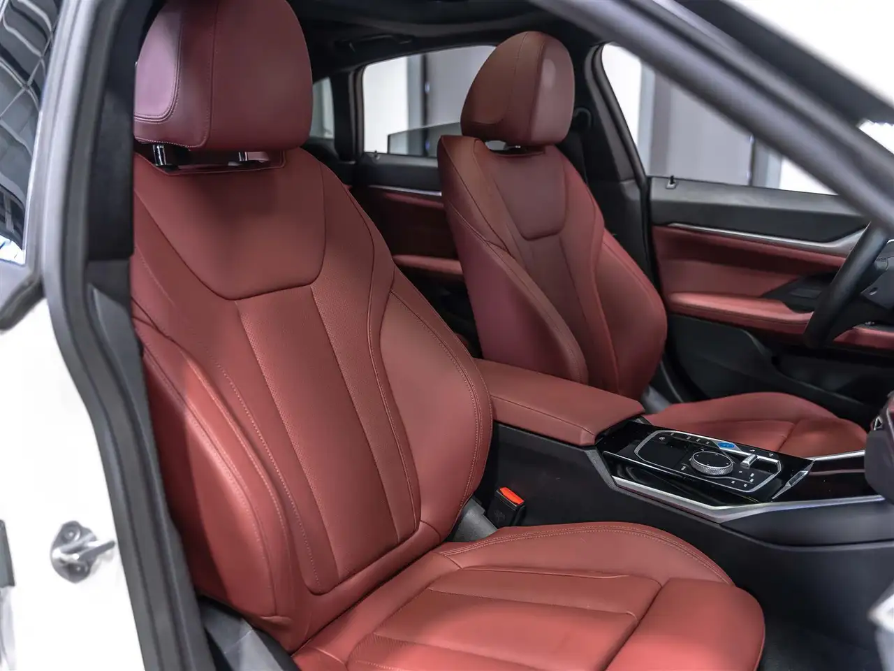 BMW i4 снимка BMW i4