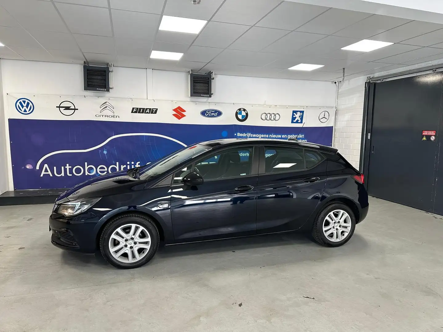 Opel Astra 1.0 Online Edition Bleu - 1