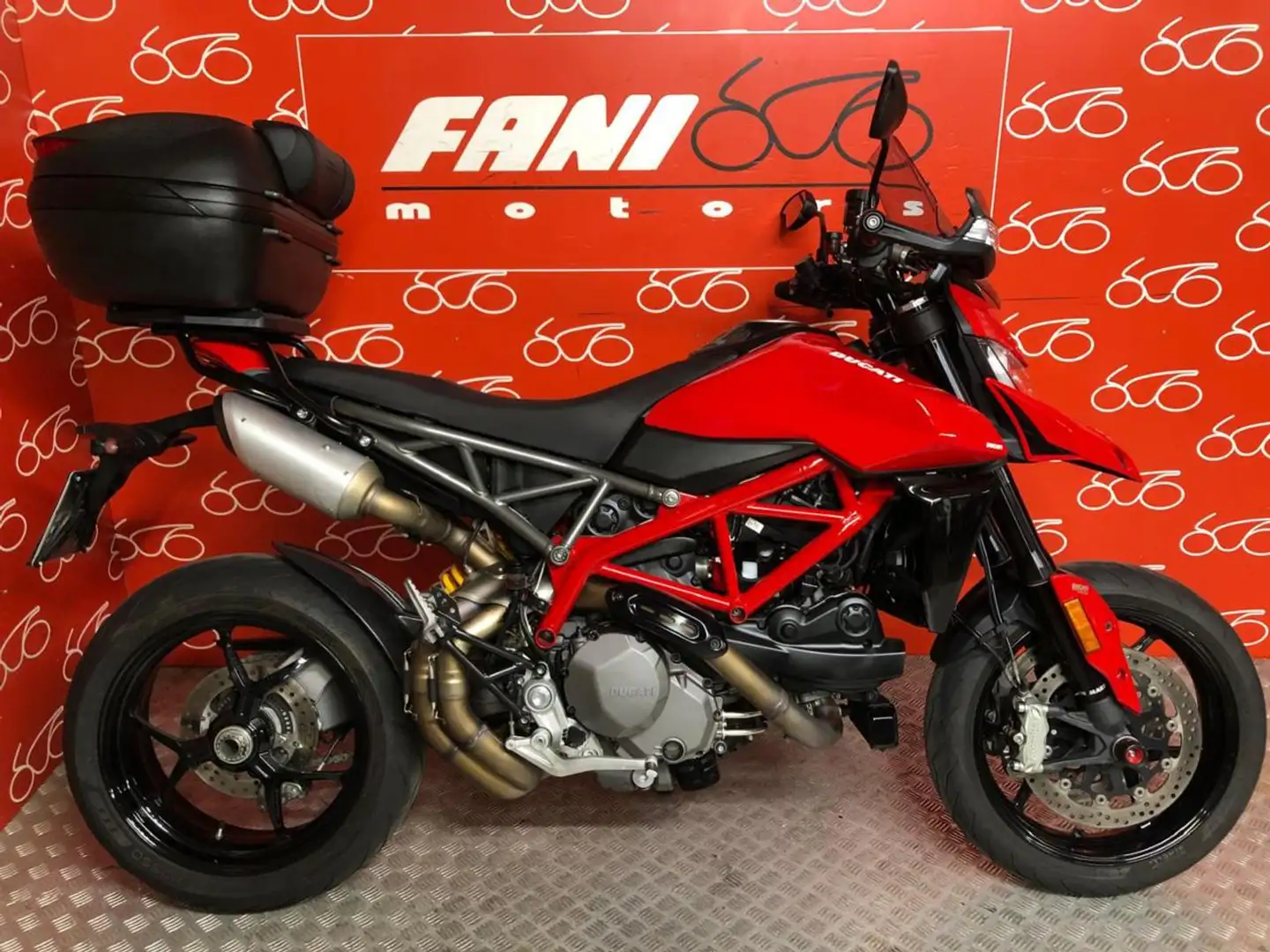 Ducati Hypermotard 950 . Rosso - 1
