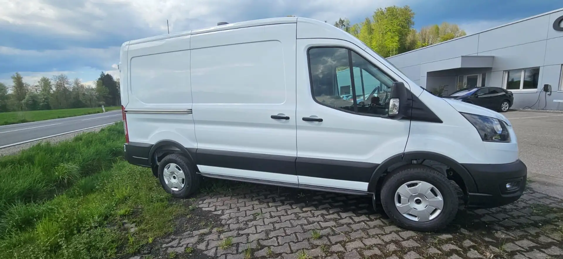 Ford Transit Transit Kasten Trend 350L2 2,0L Eblue 165PS M AWD Weiß - 2