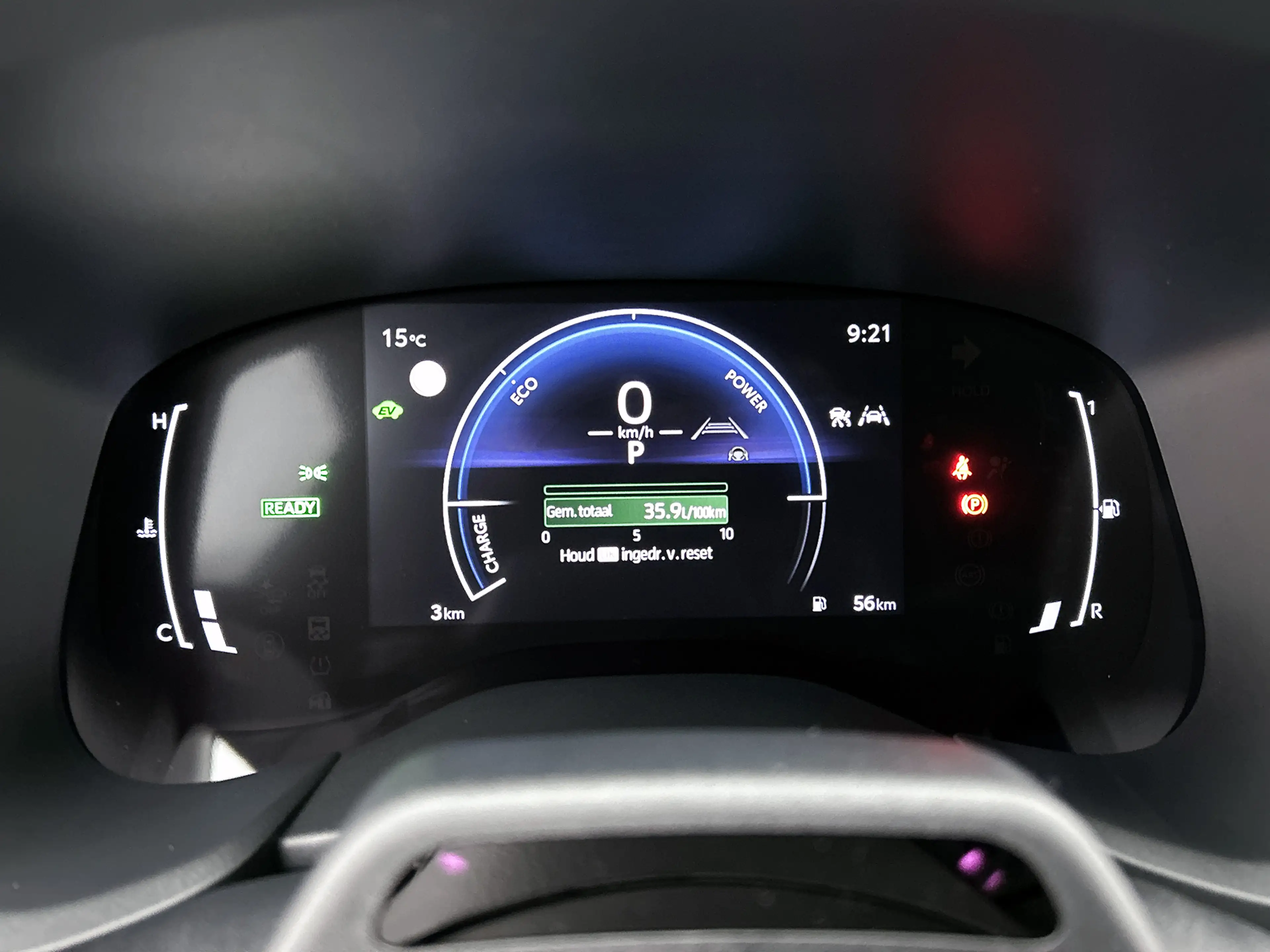 Toyota Aygo X Hybrid 115 play + GO pack | Carplay | Camera | Ada — photo 5