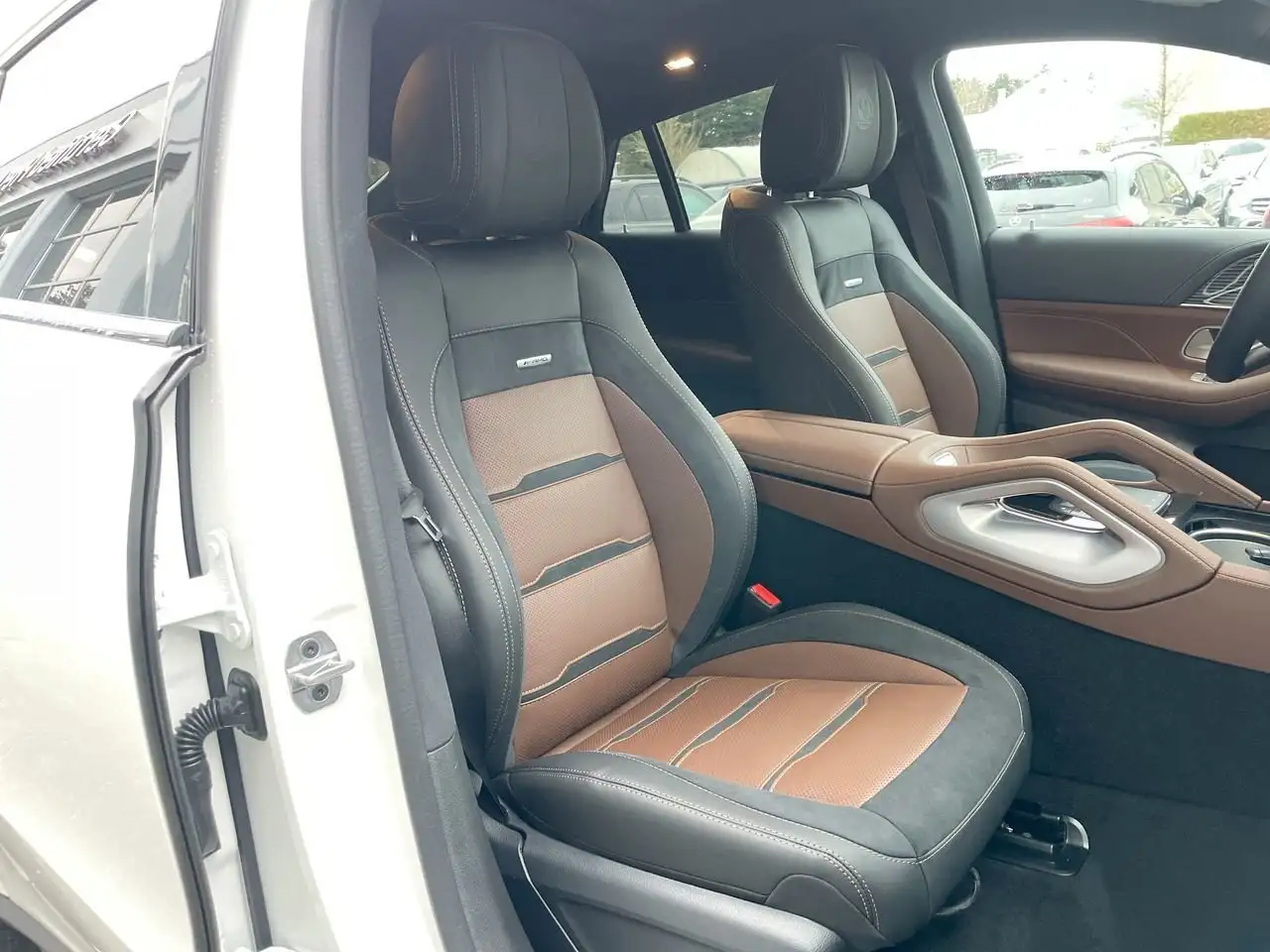 Mercedes-Benz GLE снимка Mercedes-Benz GLE