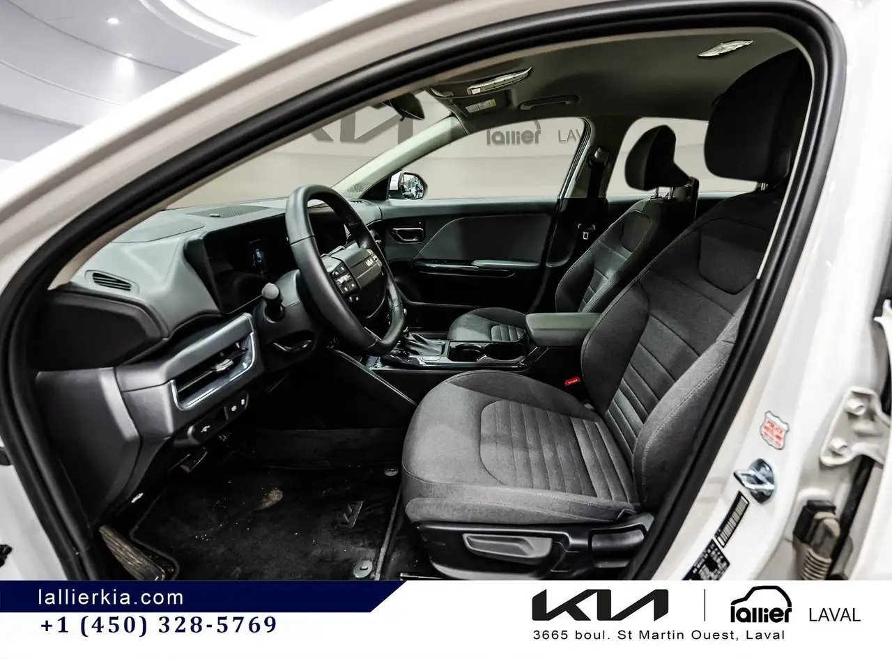 Kia K4 снимка Kia K4