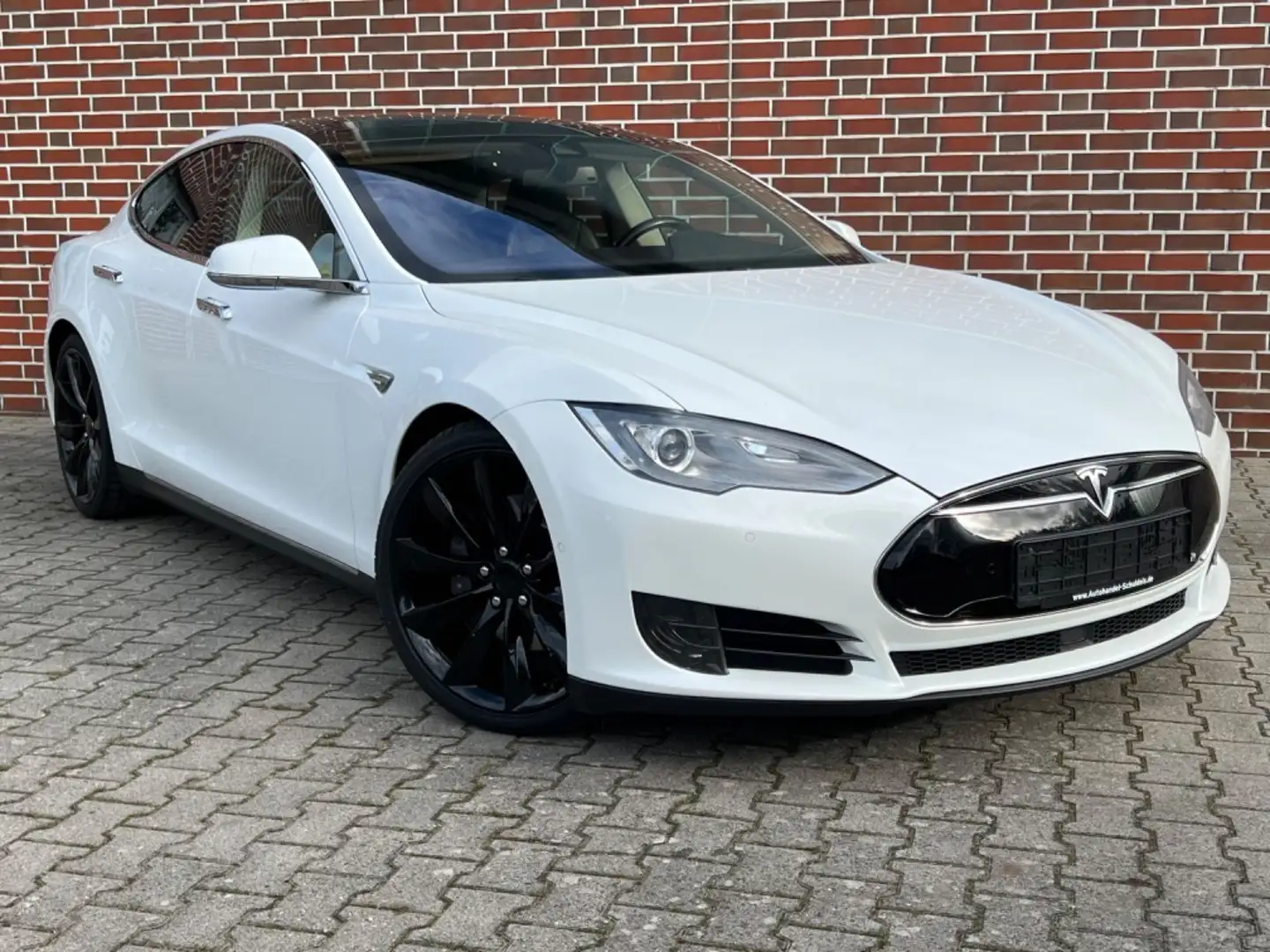 Tesla Model S MODEL S 85 kWh Performance - 1