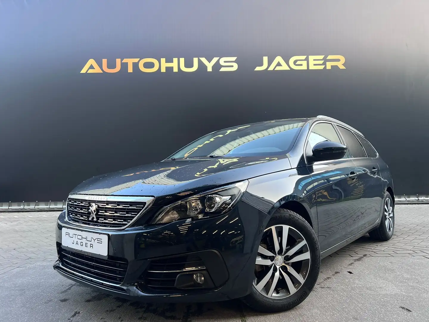 Peugeot 308 SW 1.2 PureTech Allure Automaat Bleu - 1