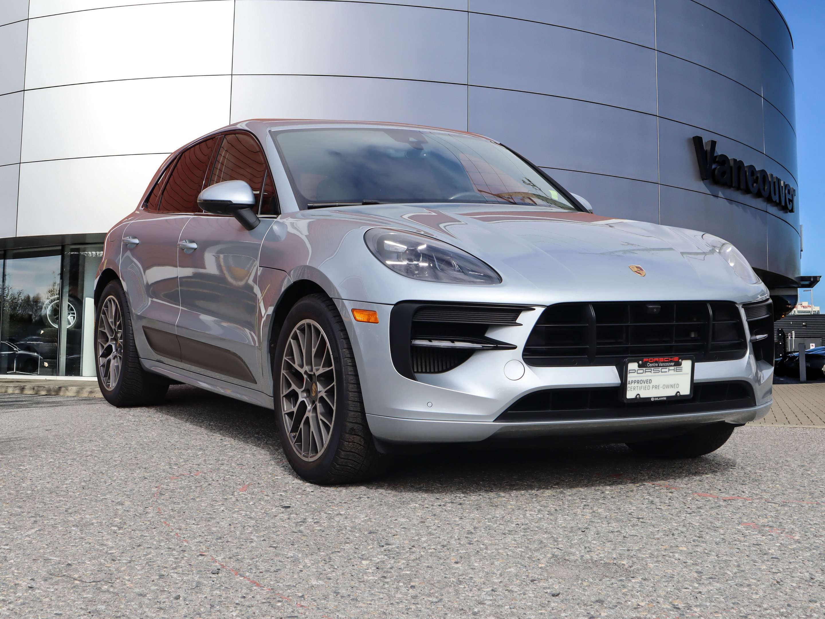 2021 Porsche Macan GTS thumb 7