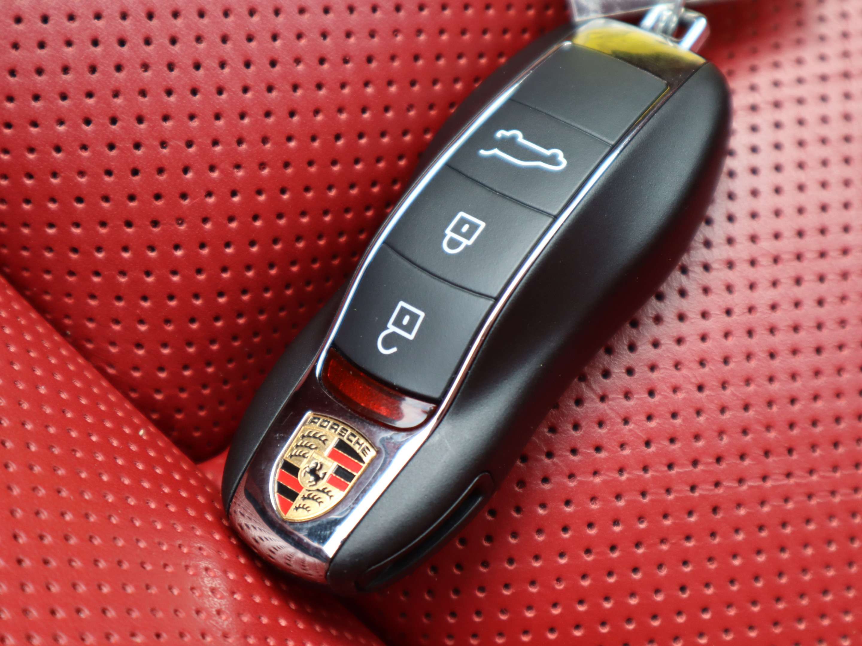 2021 Porsche Macan GTS thumb 36