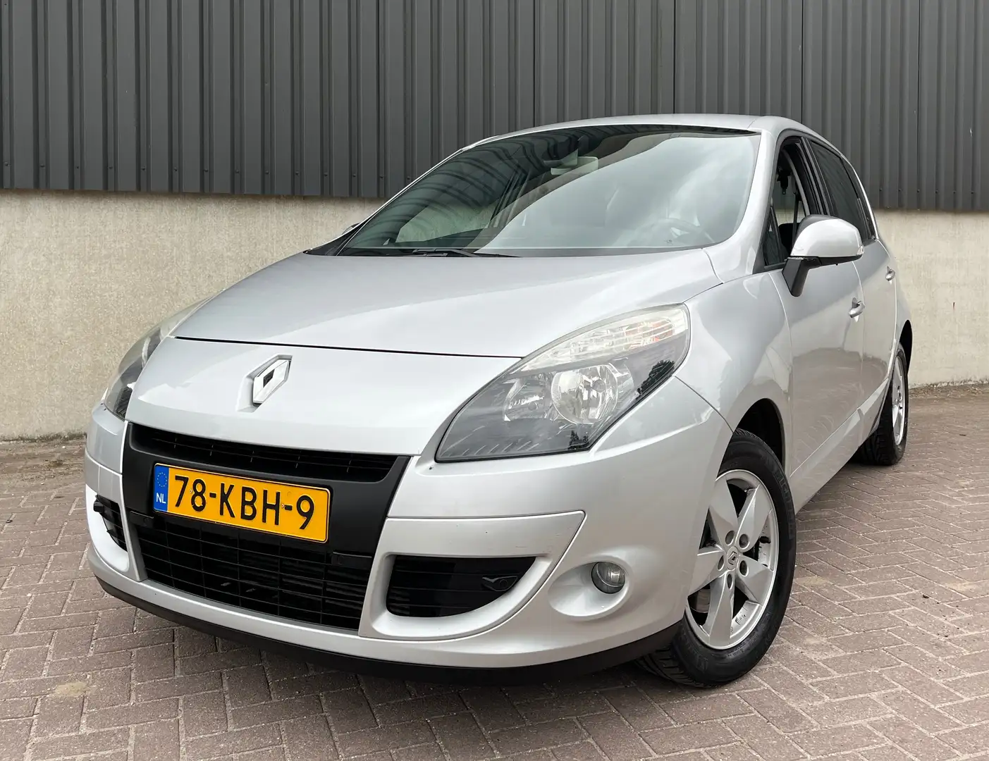 Renault Scenic Scenic 1.4 TCE Navigatie Apk Airco Plateado - 1