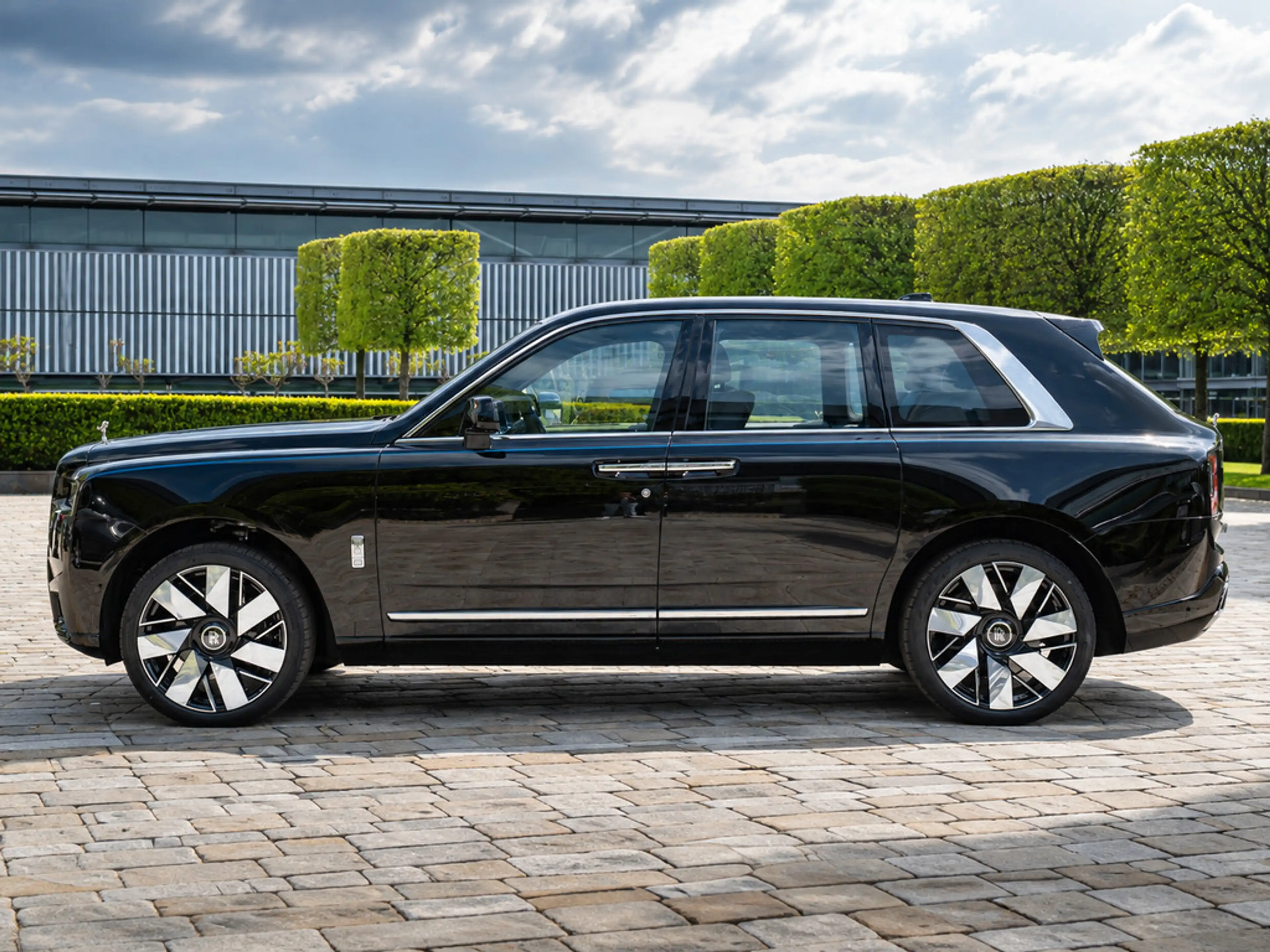 Rolls-Royce Cullinan Panoramadach — photo 4