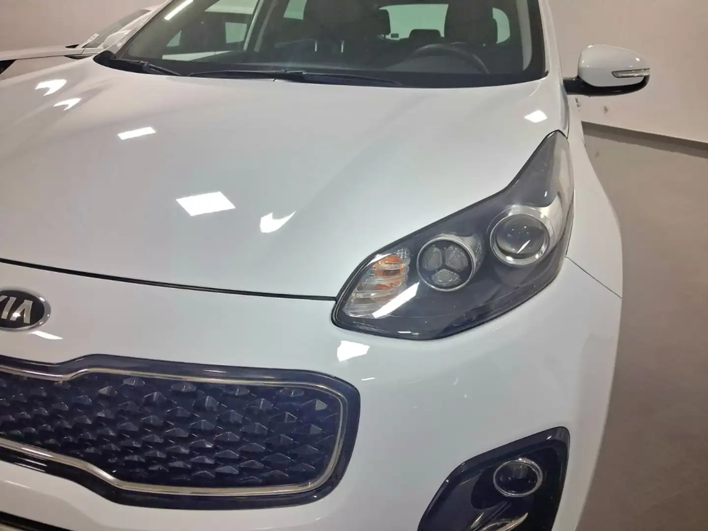Kia Sportage 1.7CRDi VGT Eco-Dynamics Drive 4x2 Blanco - 2