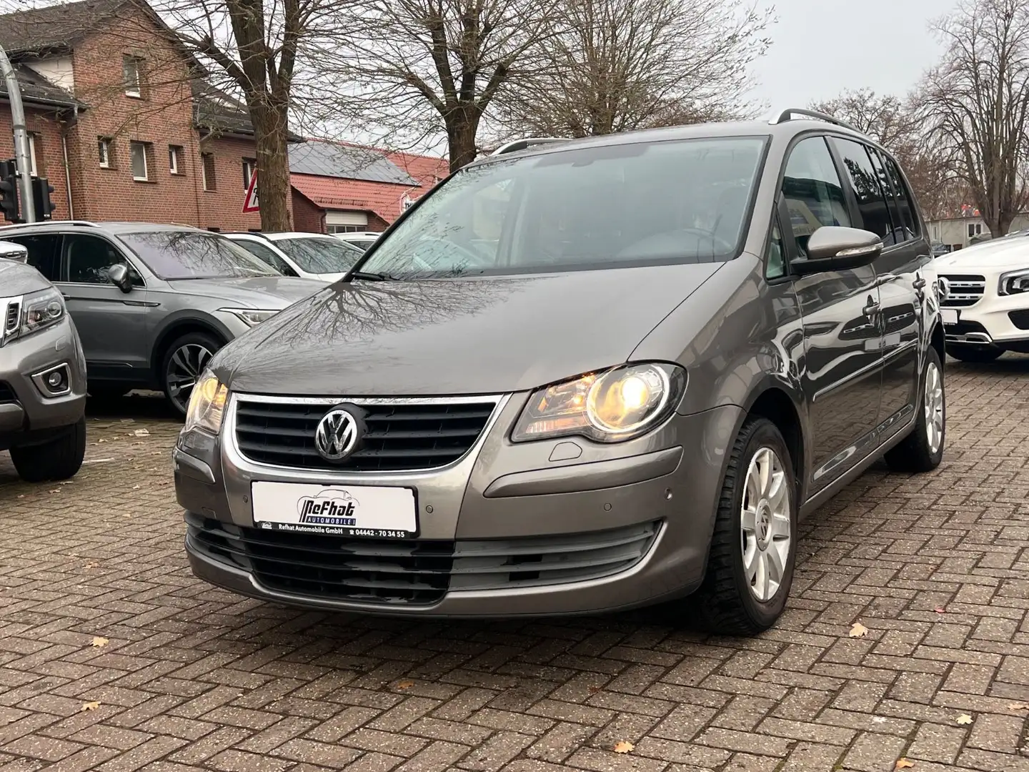 Volkswagen Touran Freestyle Grau - 2