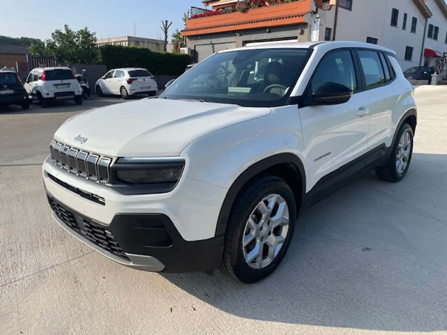 Jeep Avenger 1.2 Turbo 100 CV Altitude Bianco - 1