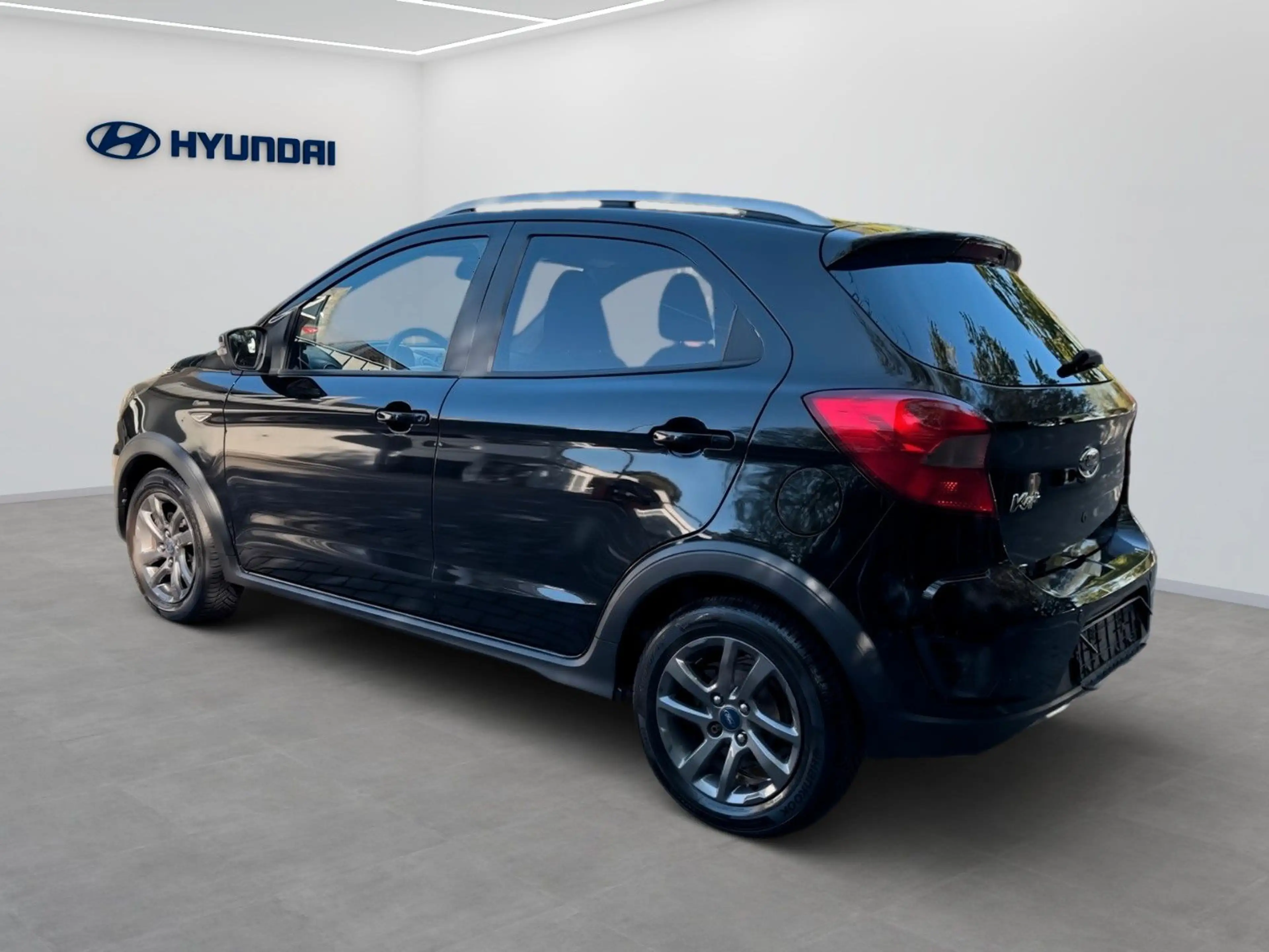 Ford Ka/Ka+ KA+ Active ++TÜV NEU KD NEU ++ — photo 4