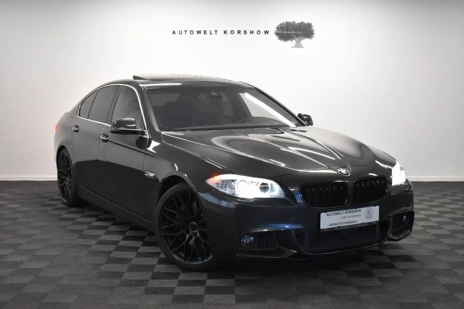 BMW 530 d Limousine M SPORT *SOFTCLOSE*SCHIEBEDACH Grijs - 1