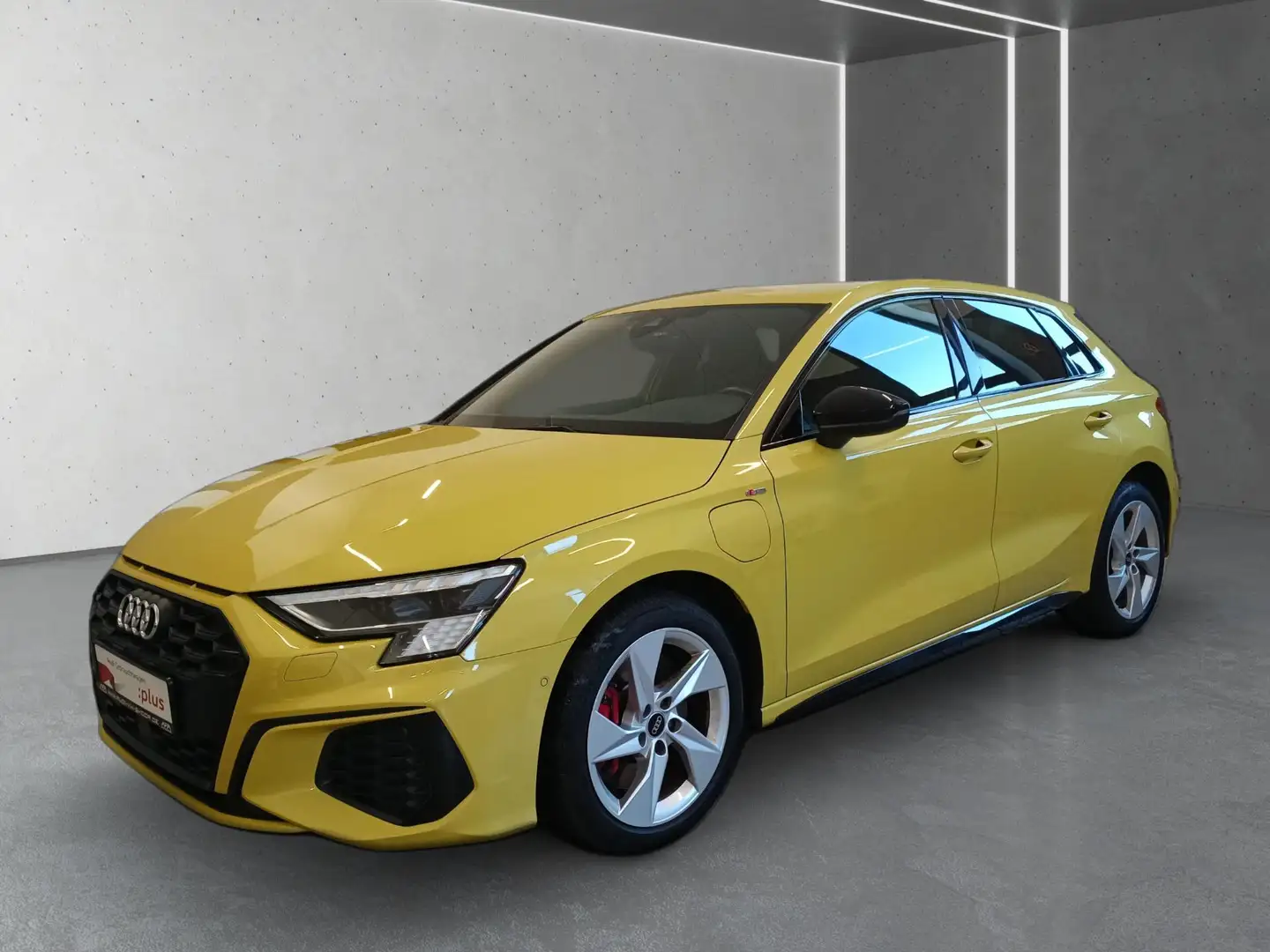 Audi A3 Sportback 45 TFSI e S-Line S tronic Matrix*AHK Gelb - 2