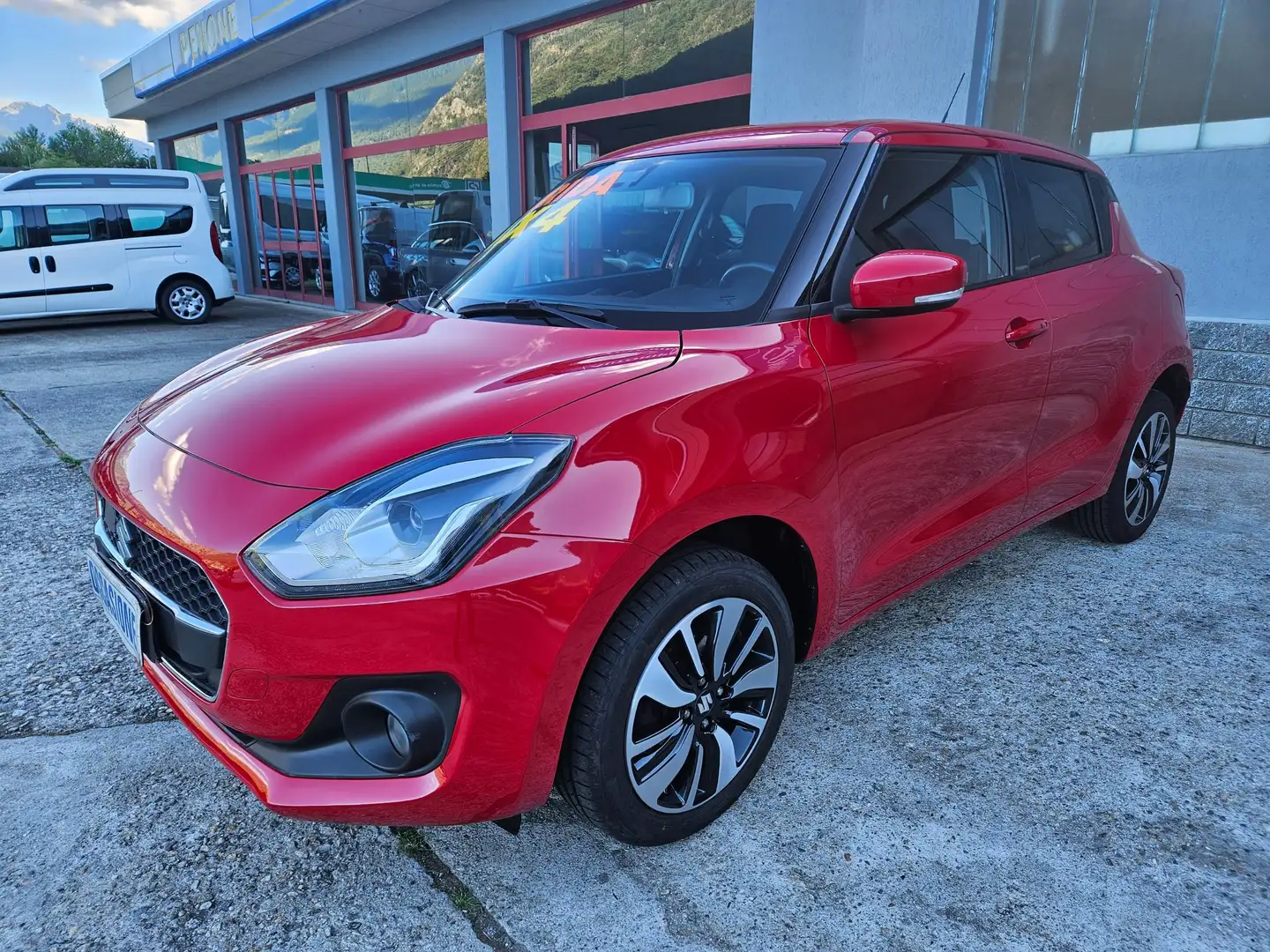Suzuki Swift 1.2 HIBRID 4WD ALLGRIP TOP Rosso - 2