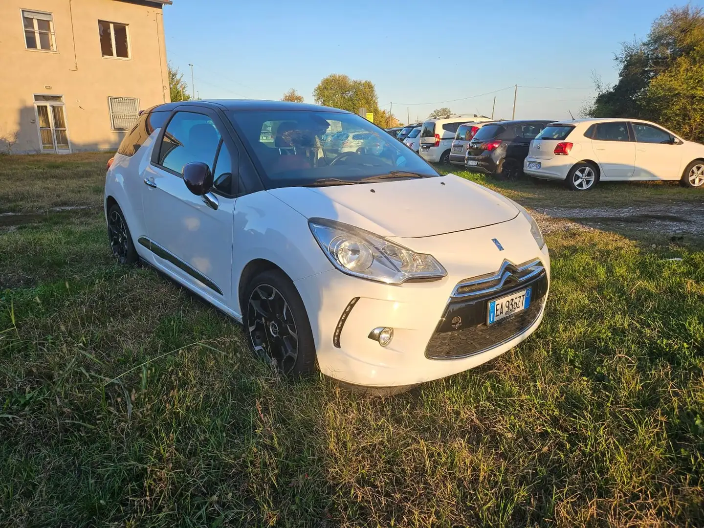 Citroen DS3 DS3 1.6 turbo thp Just Black 155cv Bianco - 2