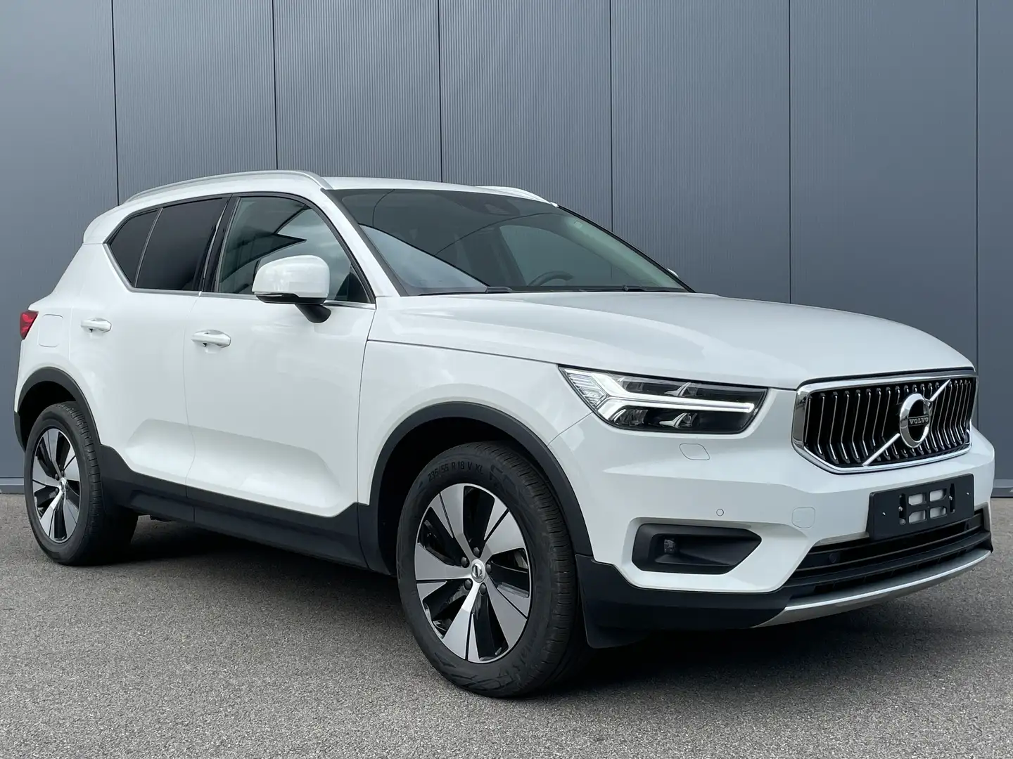 Volvo XC40 T4 INSCRIPTION BUSINESS PHEV PILOT ACC CAM 18" Blanc - 2