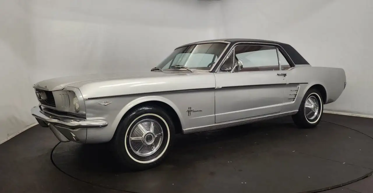Ford Mustang, foto 2