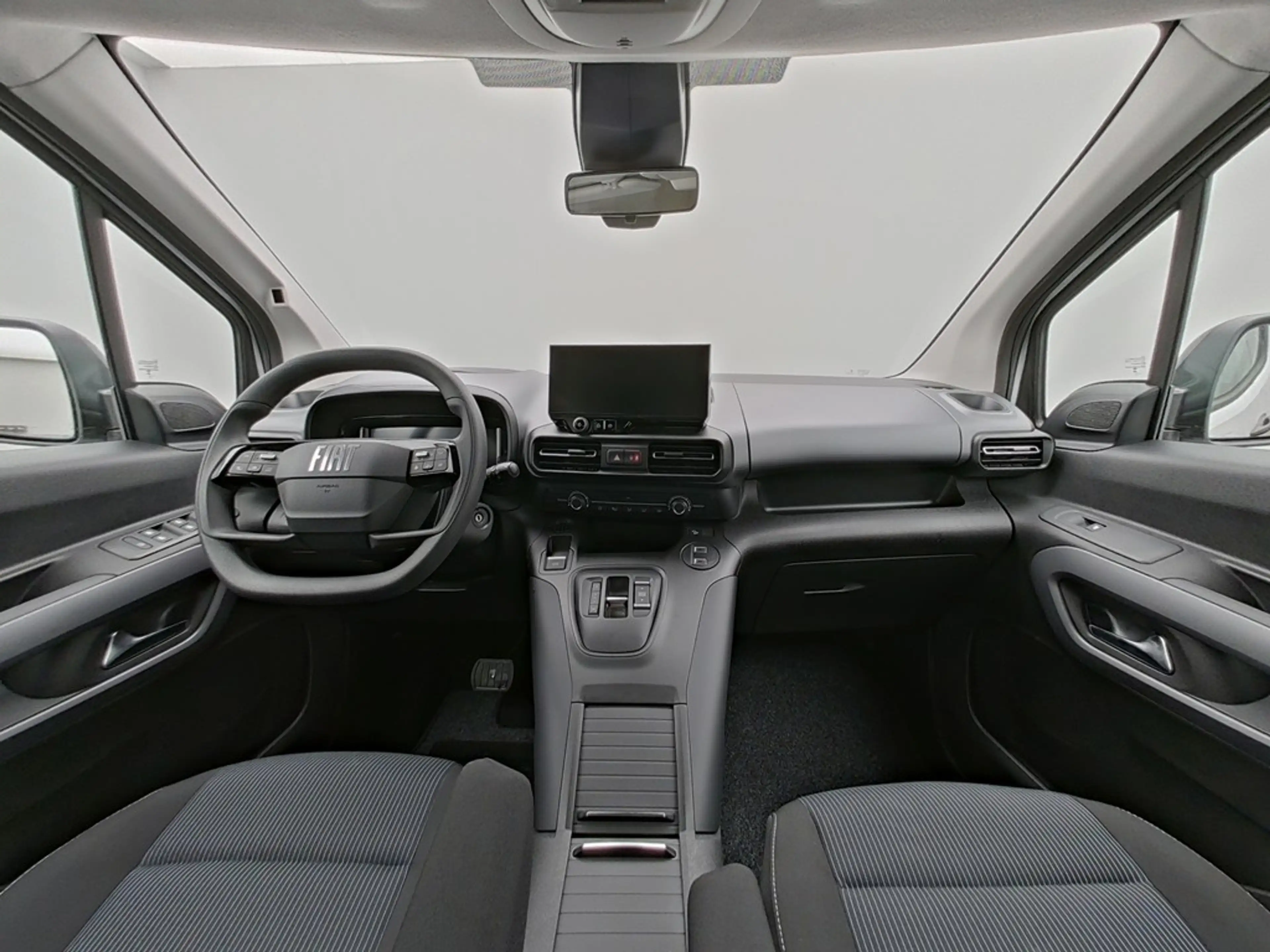 Fiat Qubo L 5-Sitzer ICON — photo 12